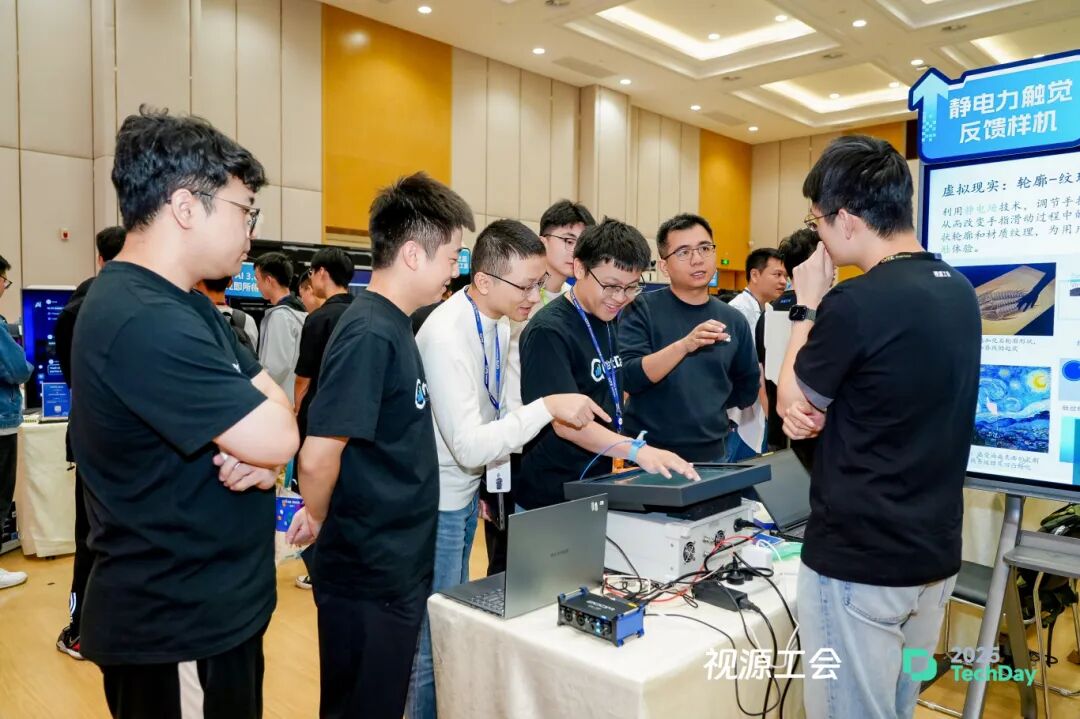 00105194-opq4056911461 (1).jpg